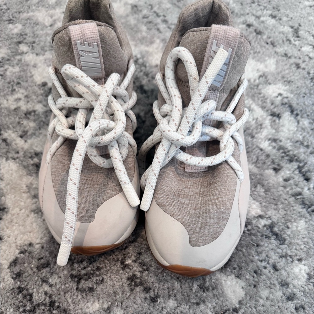 Nike City Loop Women's
Like new worn twice
Running Shoes